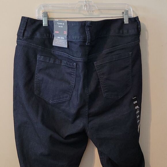 Cute Torrid jeans size 22S NWT - Picture 7 of 7